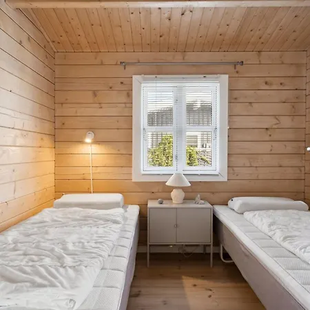 Gyrth - 20m To The Fjord By Interhome